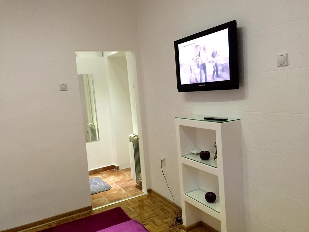 Apartment Mia Belgrade Room photo